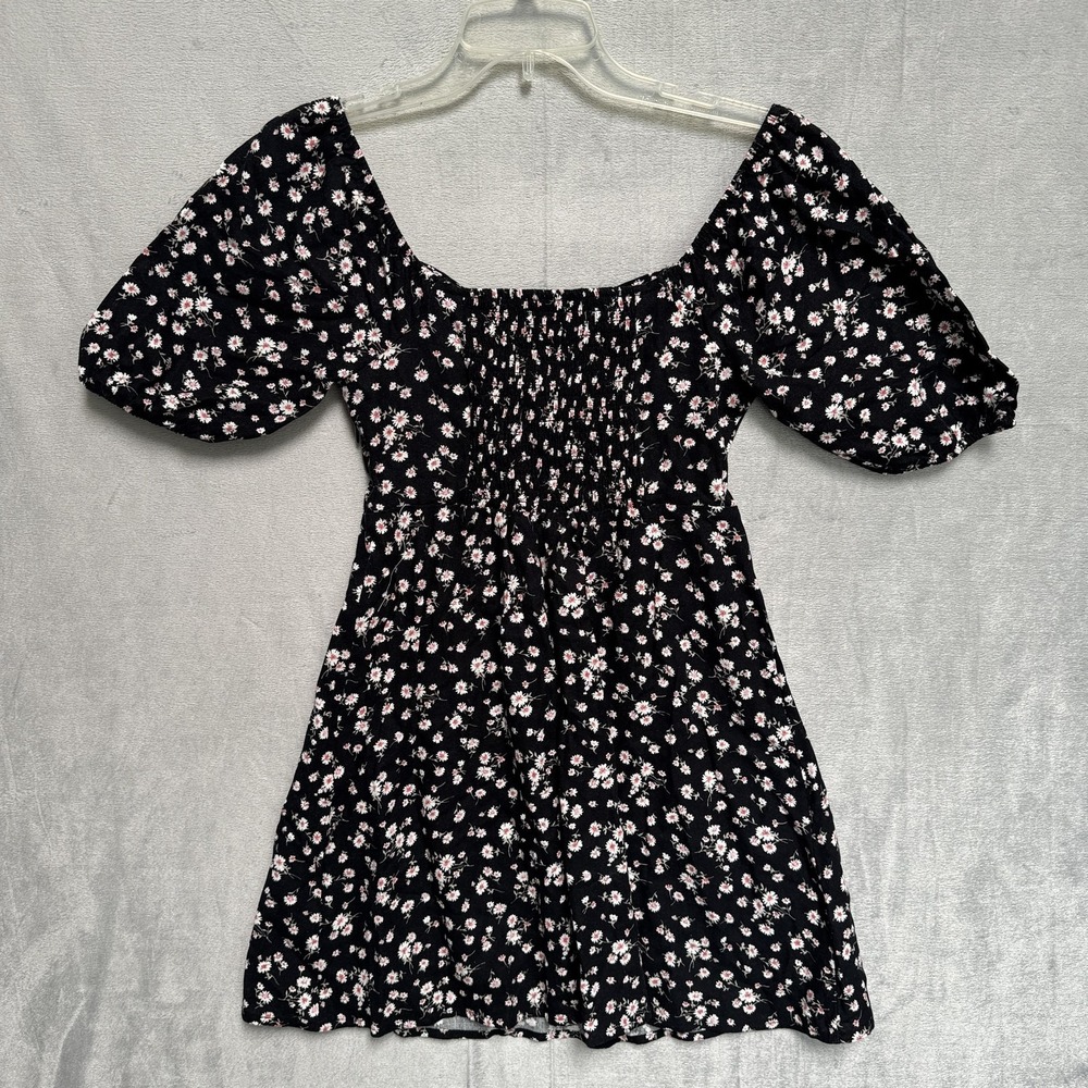 Forever 21 Dress Womens Small Black Floral Smocked Puff Sleeve Mini Fit Flare - Picture 4 of 6